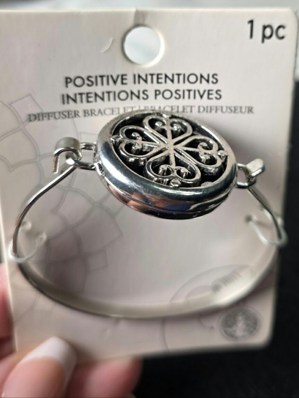 Silver Tone Filigree Heart Motif Diffuser Bangle Bracelet - Women